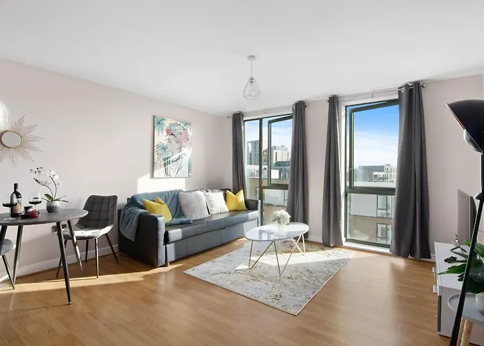 Spacious & Cosy, Netflix, Parking, Colindale Station