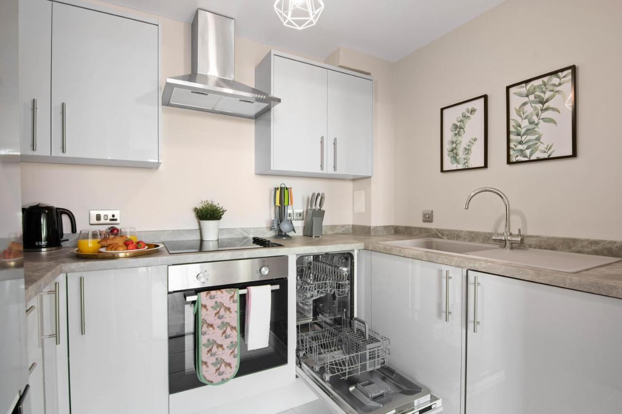 Apartment Spacious & Cosy, Netflix, Parking, Colindale Station Hendon