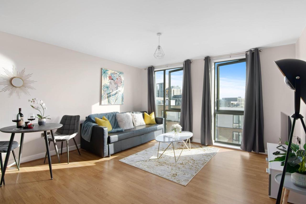 Spacious & Cosy, Netflix, Parking, Colindale Station Hendon
