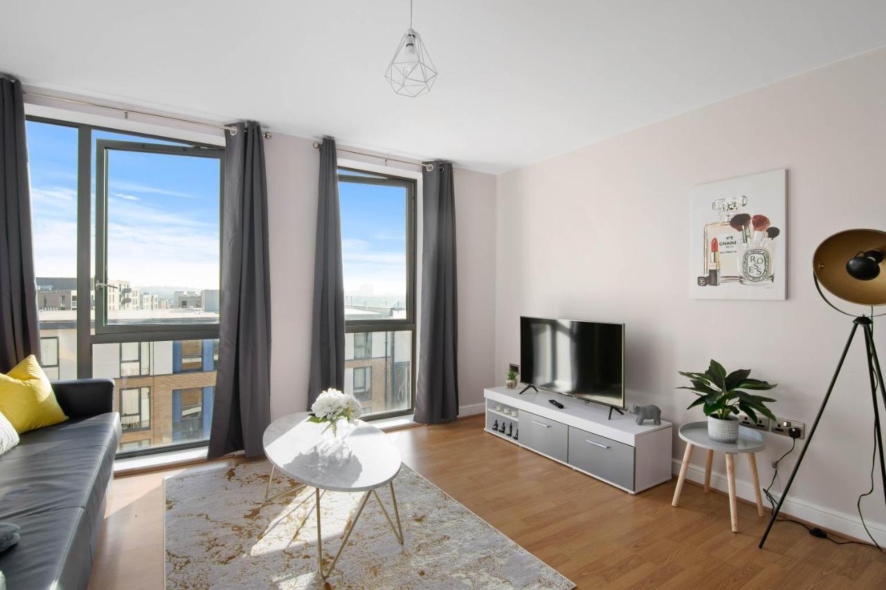 Spacious & Cosy, Netflix, Parking, Colindale Station Hendon