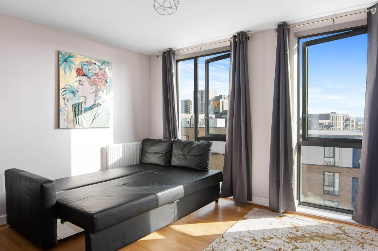 Spacious & Cosy, Netflix, Parking, Colindale Station *