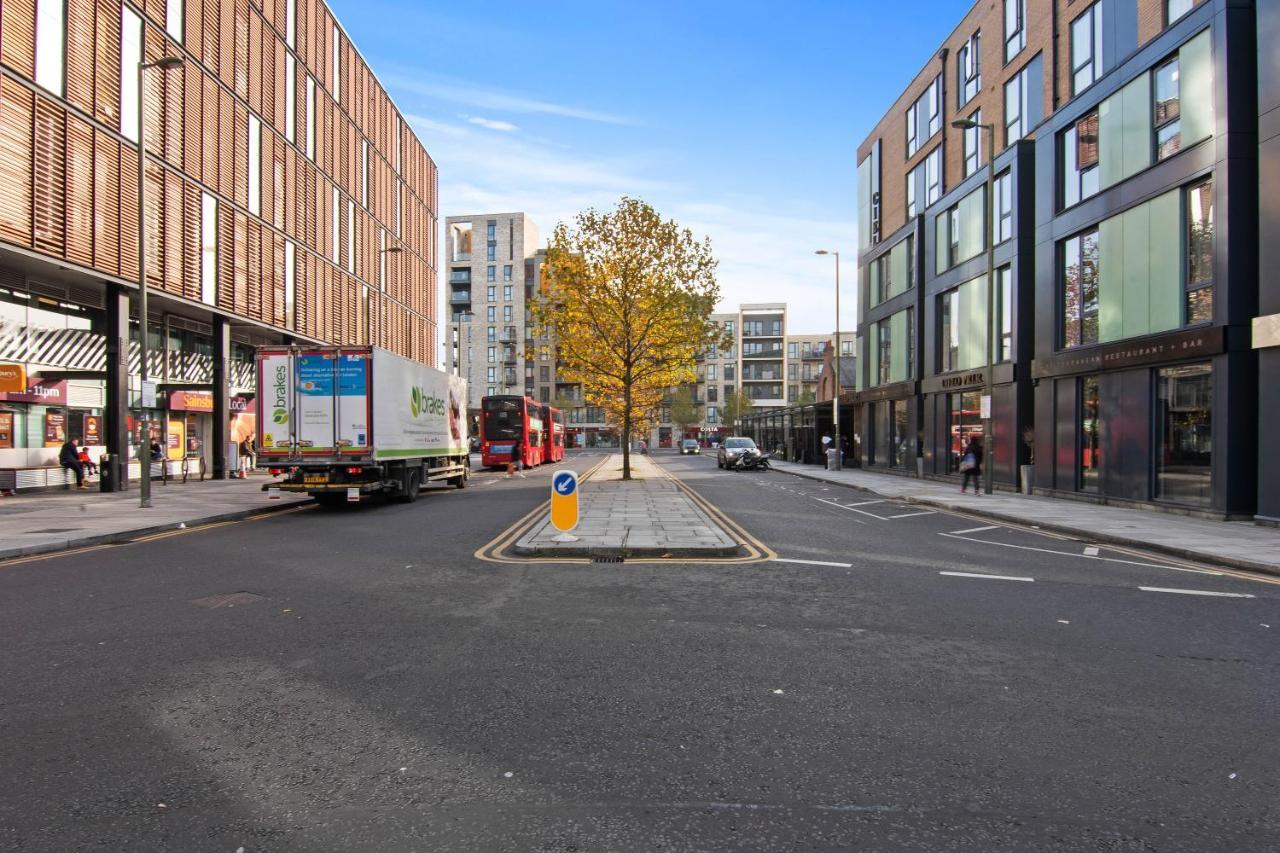 Spacious & Cosy, Netflix, Parking, Colindale Station * Hendon